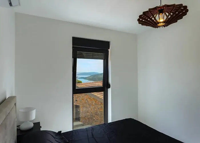 Villa Grey With Heated Pool *