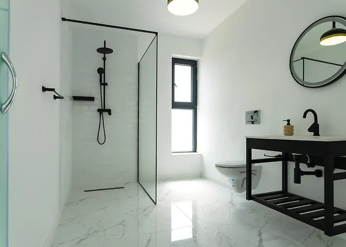 Grey With Heated Pool Villa Vinišće